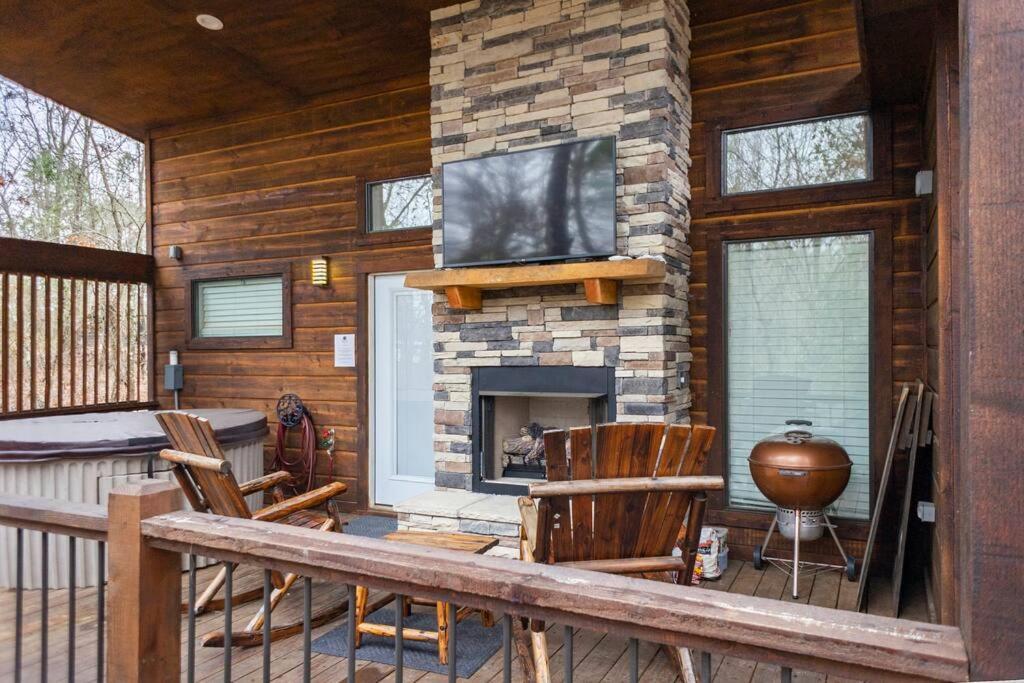 Diamond Cabin W/ Jet Shower & Secluded Back Deck! Broken Bow Exterior photo