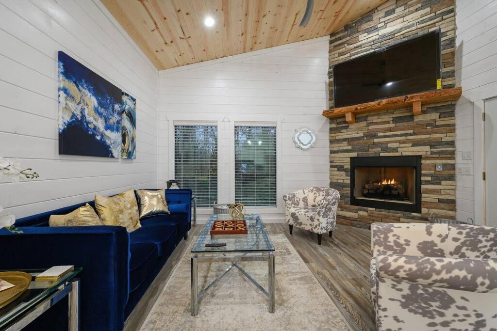 Diamond Cabin W/ Jet Shower & Secluded Back Deck! Broken Bow Exterior photo