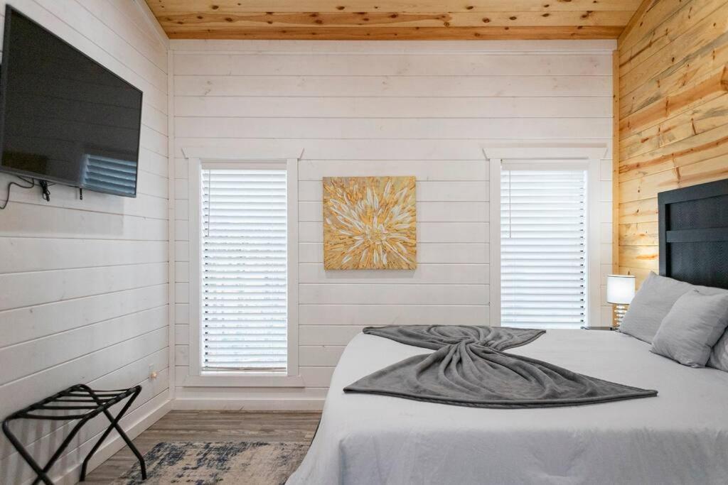 Diamond Cabin W/ Jet Shower & Secluded Back Deck! Broken Bow Exterior photo