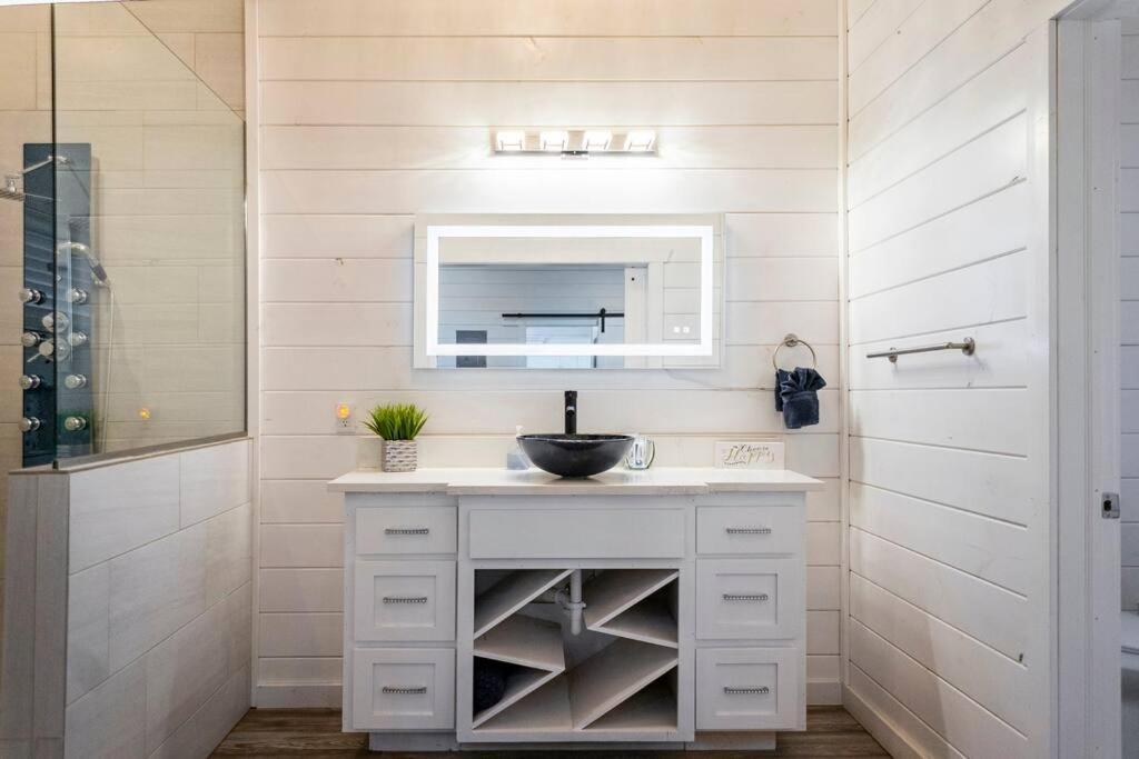 Diamond Cabin W/ Jet Shower & Secluded Back Deck! Broken Bow Exterior photo
