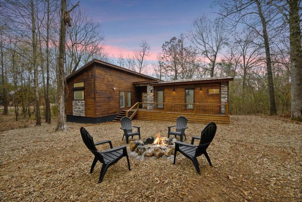 Diamond Cabin W/ Jet Shower & Secluded Back Deck! Broken Bow Exterior photo