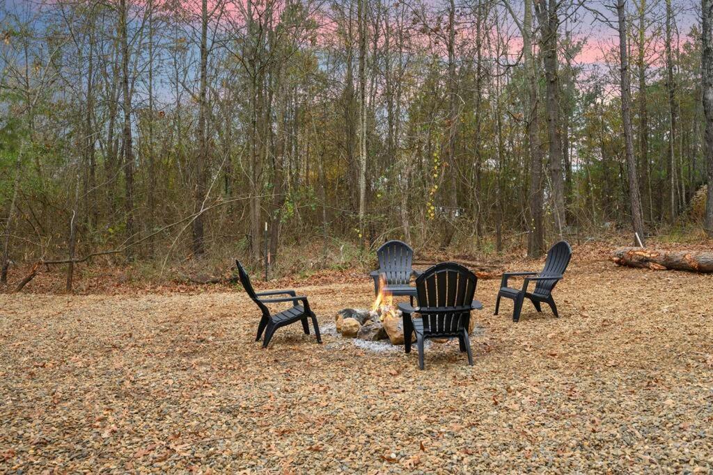 Diamond Cabin W/ Jet Shower & Secluded Back Deck! Broken Bow Exterior photo